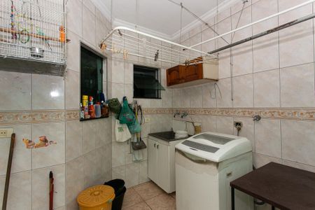 Casa à venda com 250m², 4 quartos e 5 vagas Casa à venda com 250m², 4 quartos e 5 vagasÁrea de Serviço