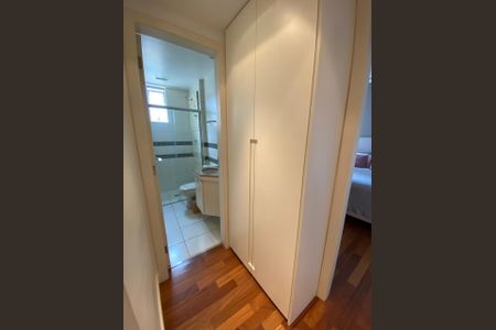 Apartamento para alugar com 83m², 3 quartos e 2 vagas Apartamento para alugar com 83m², 3 quartos e 2 vagasBanheiro