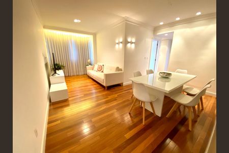 Sala de apartamento para alugar com 3 quartos, 83m² em Buritis, Belo Horizonte
