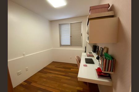 Apartamento para alugar com 83m², 3 quartos e 2 vagas Apartamento para alugar com 83m², 3 quartos e 2 vagasQuarto