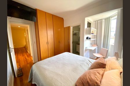 Apartamento para alugar com 83m², 3 quartos e 2 vagas Apartamento para alugar com 83m², 3 quartos e 2 vagasQuarto