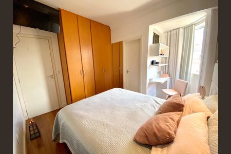 Apartamento para alugar com 83m², 3 quartos e 2 vagas Apartamento para alugar com 83m², 3 quartos e 2 vagasQuarto