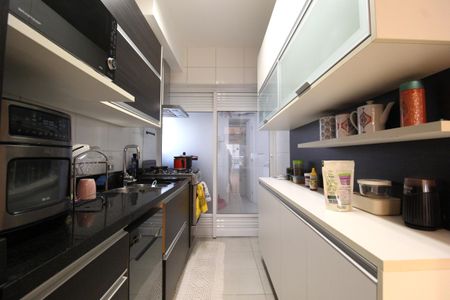 Apartamento à venda com 87m², 3 quartos e 2 vagasCozinha e Área de Serviço