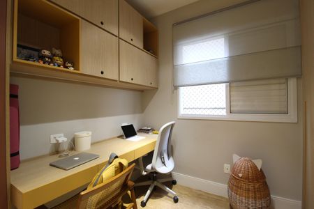 Apartamento à venda com 87m², 3 quartos e 2 vagasQuarto 2