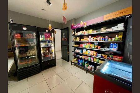 Apartamento para alugar com 68m², 2 quartos e 1 vagaMercado