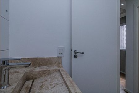 Apartamento à venda com 42m², 2 quartos e sem vagabanheiro social_4