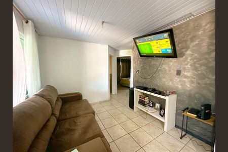 Sala de TV de casa para alugar com 4 quartos, 90m² em Real Parque, São José