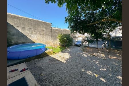 Casa para alugar com 90m², 4 quartos e 2 vagasQuintal