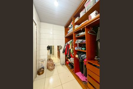 Casa para alugar com 90m², 4 quartos e 2 vagasCloset da suíte