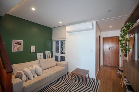 Sala/Cozinha de apartamento à venda com 1 quarto, 95m² em Menino Deus, Porto Alegre