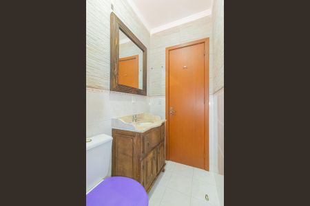 Casa de condomínio para alugar com 117m², 3 quartos e 2 vagasBanheiro Social