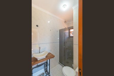 Casa de condomínio para alugar com 117m², 3 quartos e 2 vagasBanheiro da Suíte