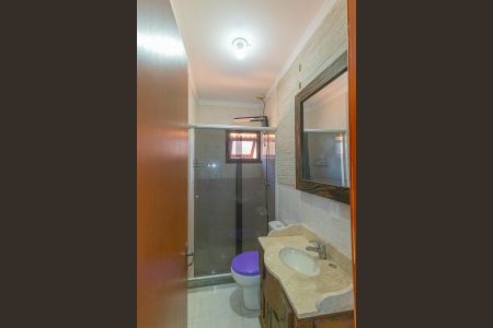 Casa de condomínio para alugar com 117m², 3 quartos e 2 vagasBanheiro Social