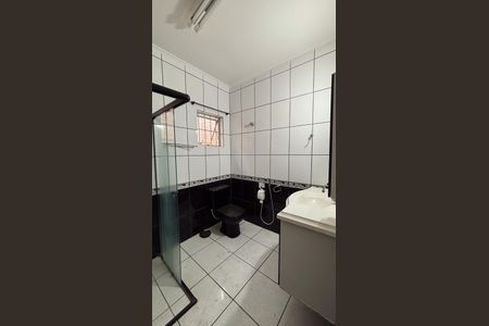 Casa para alugar com 170m², 3 quartos e 2 vagasBanheiro 2