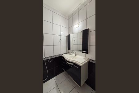 Casa para alugar com 170m², 3 quartos e 2 vagasBanheiro 2