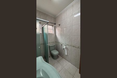 Casa para alugar com 170m², 3 quartos e 2 vagasBanheiro 1