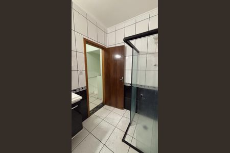 Casa para alugar com 170m², 3 quartos e 2 vagasBanheiro 2