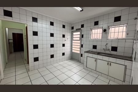 Casa para alugar com 170m², 3 quartos e 2 vagasCozinha