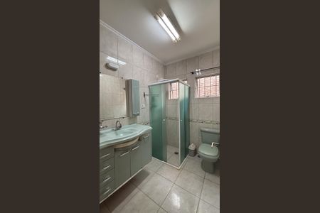 Casa para alugar com 170m², 3 quartos e 2 vagasBanheiro 1