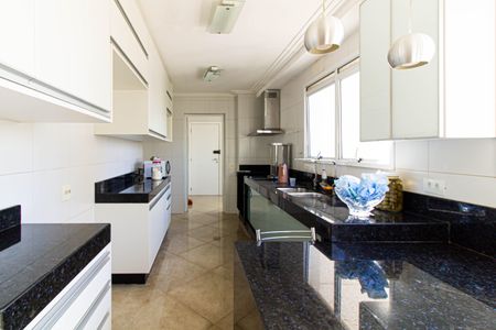 Apartamento para alugar com 180m², 3 quartos e 3 vagasCozinha