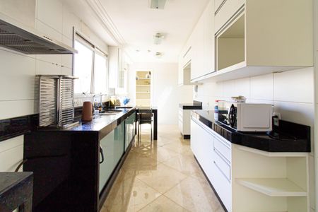 Apartamento para alugar com 180m², 3 quartos e 3 vagasCozinha