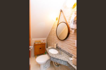 Casa à venda com 75m², 2 quartos e 2 vagasLavabo