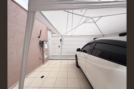 Casa à venda com 75m², 2 quartos e 2 vagasGaragem