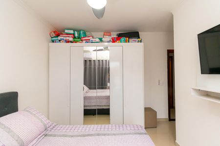 Casa à venda com 75m², 2 quartos e 2 vagasSuíte 2