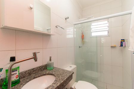 Casa à venda com 75m², 2 quartos e 2 vagasBanheiro da Suíte 2