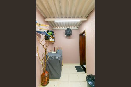 Casa à venda com 75m², 2 quartos e 2 vagasÁrea de Serviço 