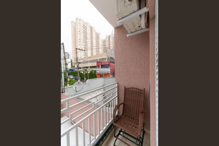 Casa à venda com 75m², 2 quartos e 2 vagasSuíte 2 - varanda