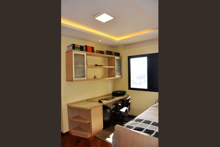 Apartamento à venda com 99m², 4 quartos e 3 vagasDetalhe - Quarto 03