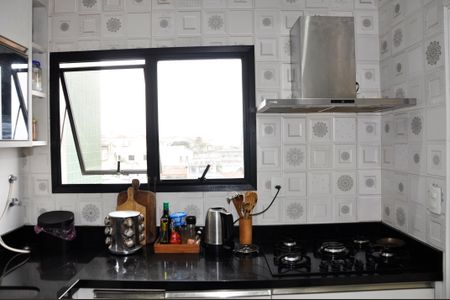 Apartamento à venda com 99m², 4 quartos e 3 vagasDetalhe - Cozinha