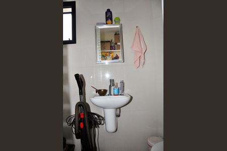 Apartamento à venda com 99m², 4 quartos e 3 vagasDetalhe - Quarto de Empregada