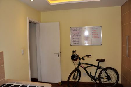 Apartamento à venda com 99m², 4 quartos e 3 vagasDetalhe - Quarto 03