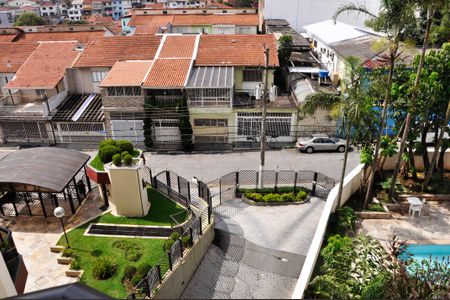 Apartamento à venda com 99m², 4 quartos e 3 vagasDetalhe - Vista da Varanda do Quarto 01 com Closet e Suíte