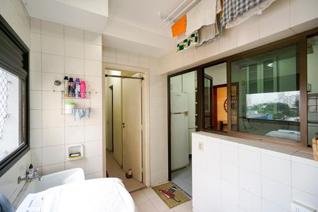 Apartamento para alugar com 124m², 3 quartos e 1 vaga Apartamento para alugar com 124m², 3 quartos e 1 vagaÁrea de serviço