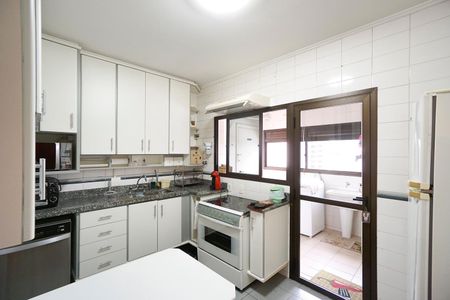 Apartamento para alugar com 124m², 3 quartos e 1 vaga Apartamento para alugar com 124m², 3 quartos e 1 vagaCozinha