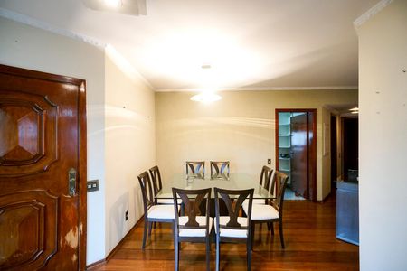 Apartamento para alugar com 124m², 3 quartos e 1 vaga Apartamento para alugar com 124m², 3 quartos e 1 vagaSala de jantar