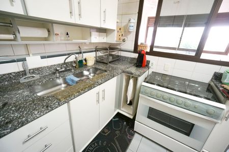 Apartamento para alugar com 124m², 3 quartos e 1 vaga Apartamento para alugar com 124m², 3 quartos e 1 vagaCozinha