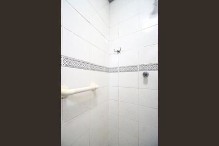 Apartamento para alugar com 124m², 3 quartos e 1 vaga Apartamento para alugar com 124m², 3 quartos e 1 vagaBanheiro social