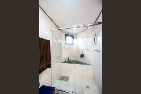 Apartamento para alugar com 124m², 3 quartos e 1 vaga Apartamento para alugar com 124m², 3 quartos e 1 vagaBanheiro da suíte