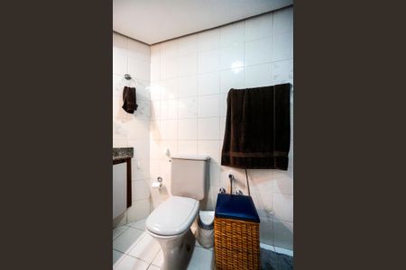 Apartamento para alugar com 124m², 3 quartos e 1 vaga Apartamento para alugar com 124m², 3 quartos e 1 vagaBanheiro da suíte