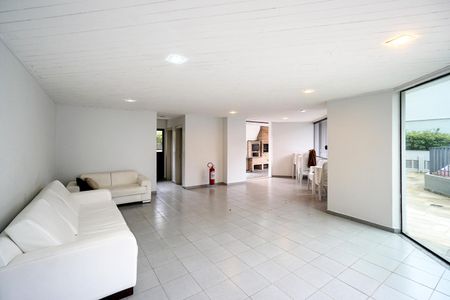 Apartamento para alugar com 124m², 3 quartos e 1 vaga Apartamento para alugar com 124m², 3 quartos e 1 vagaÁrea comum