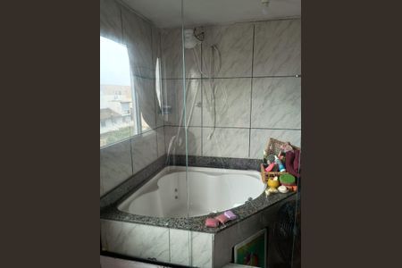 Banheiro de casa à venda com 3 quartos, 50m² em Hípica, Porto Alegre