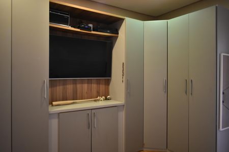 Casa à venda com 200m², 3 quartos e 2 vagasSuíte