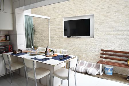 Casa à venda com 200m², 3 quartos e 2 vagasCozinha