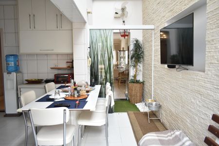 Casa à venda com 200m², 3 quartos e 2 vagasCozinha