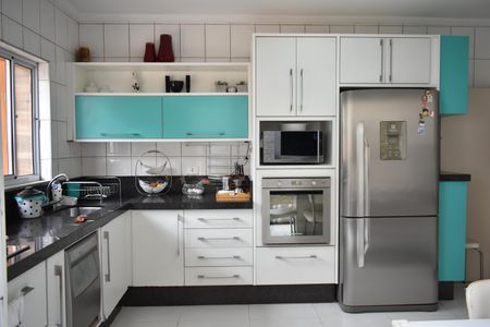 Casa à venda com 200m², 3 quartos e 2 vagasCozinha