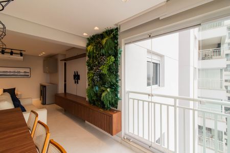 Apartamento para alugar com 69m², 2 quartos e 1 vagaVaranda